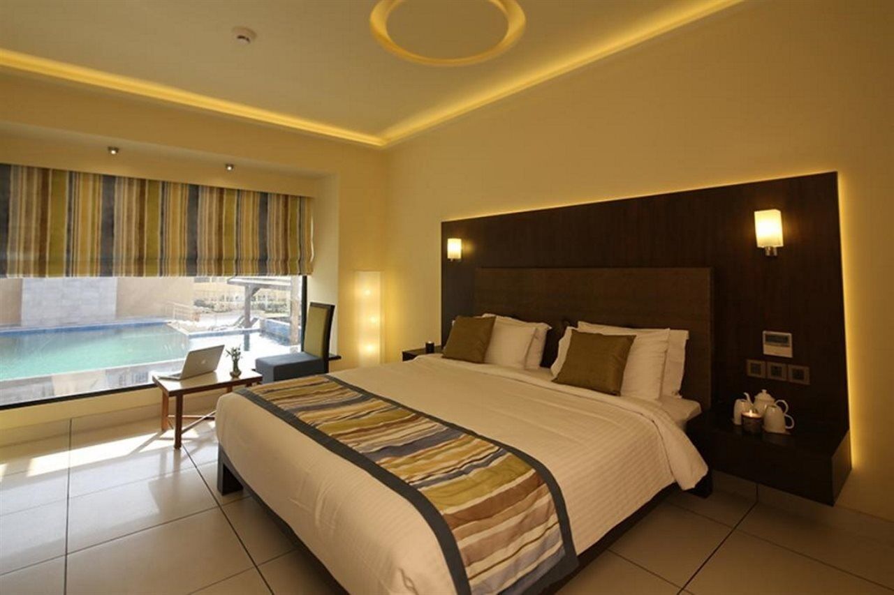 The Gold Beach Resort Daman Eksteriør billede