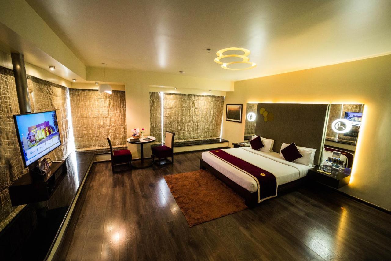 The Gold Beach Resort Daman Eksteriør billede