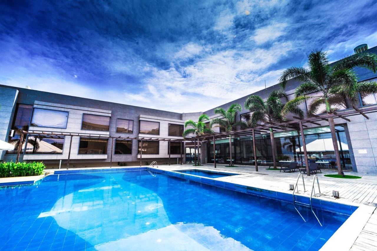 The Gold Beach Resort Daman Eksteriør billede