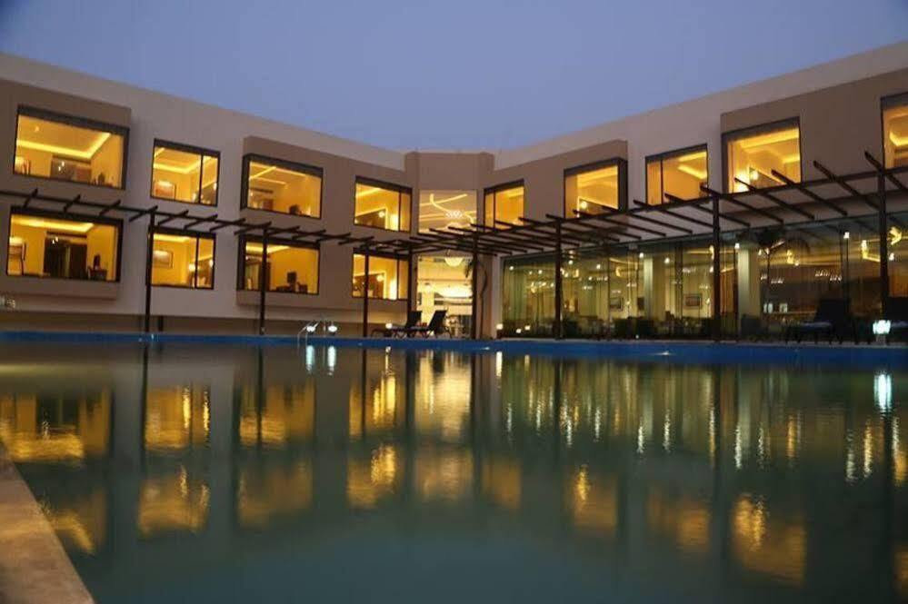The Gold Beach Resort Daman Eksteriør billede